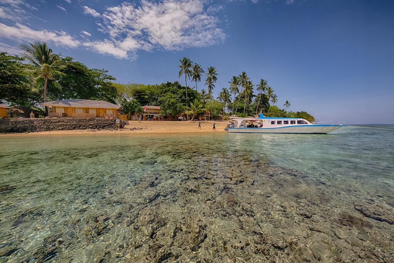 Onong Resort Bunaken Esterno foto